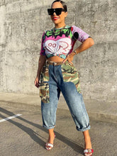 Pantalones ajustados con bloques de color y camuflaje de mezclilla